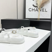 CHANEL 26S FLAT SANDALS IN WHITE LAMBSKIN WITH BLACK OVERSIZED CC LOGO
