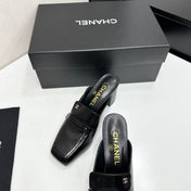 CHANEL 26S MULE PUMPS IN BLACK PATENT CALFSKIN