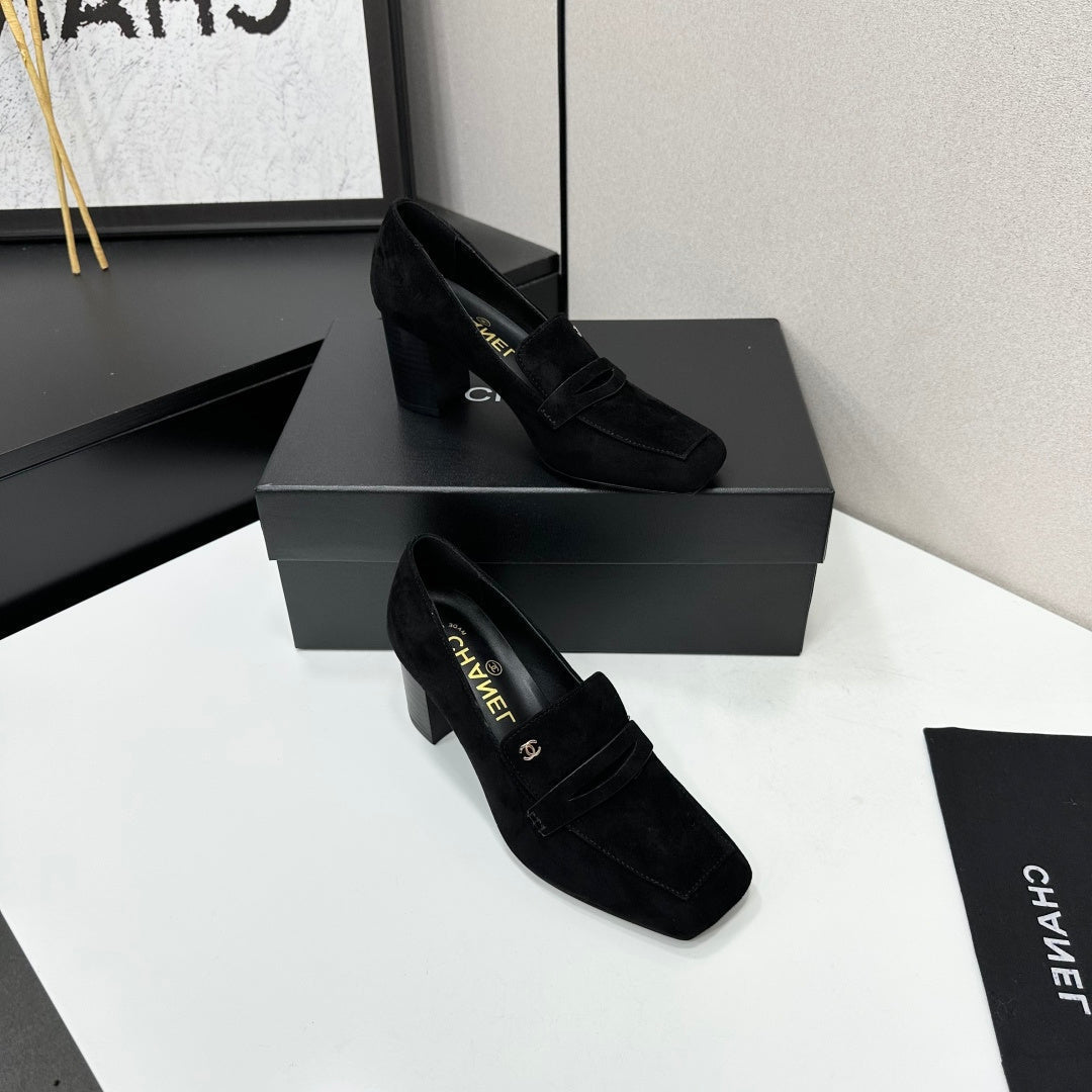 CHANEL 26S LOAFER PUMPS IN BLACK SUEDE