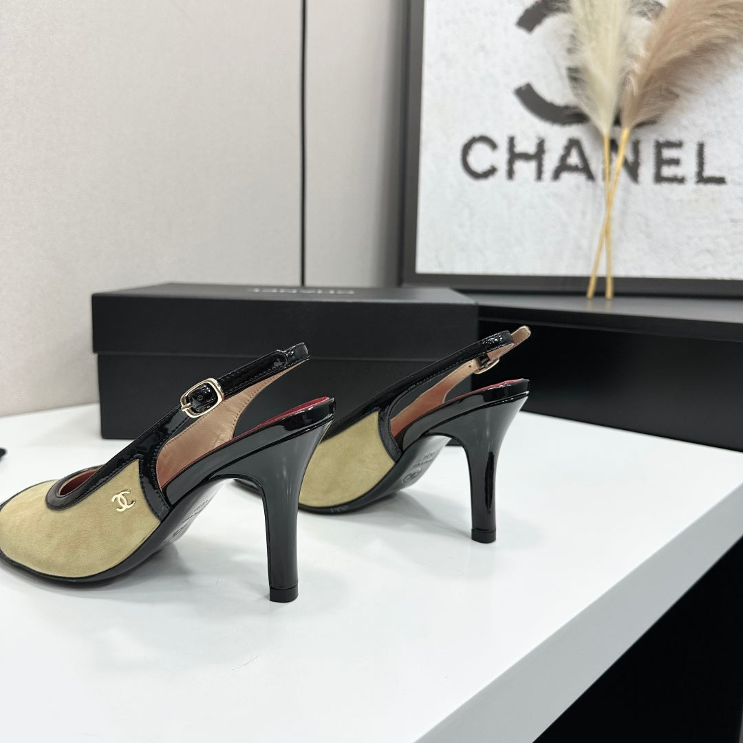 CHANEL 26S HIGH HEEL SLINGBACK IN BEIGE SUEDE AND BLACK PATENT CALFSKIN