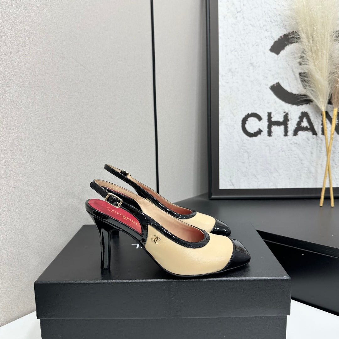 CHANEL 26S HIGH HEEL SLINGBACK IN BEIGE LAMBSKIN AND BLACK PATENT CALFSKIN