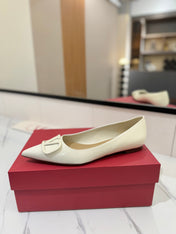 VALENTINO 26S BALLET FLATS IN WHITE PATENT CALFSKIN