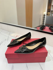VALENTINO 26S BALLET FLATS IN BLACK PATENT CALFSKIN