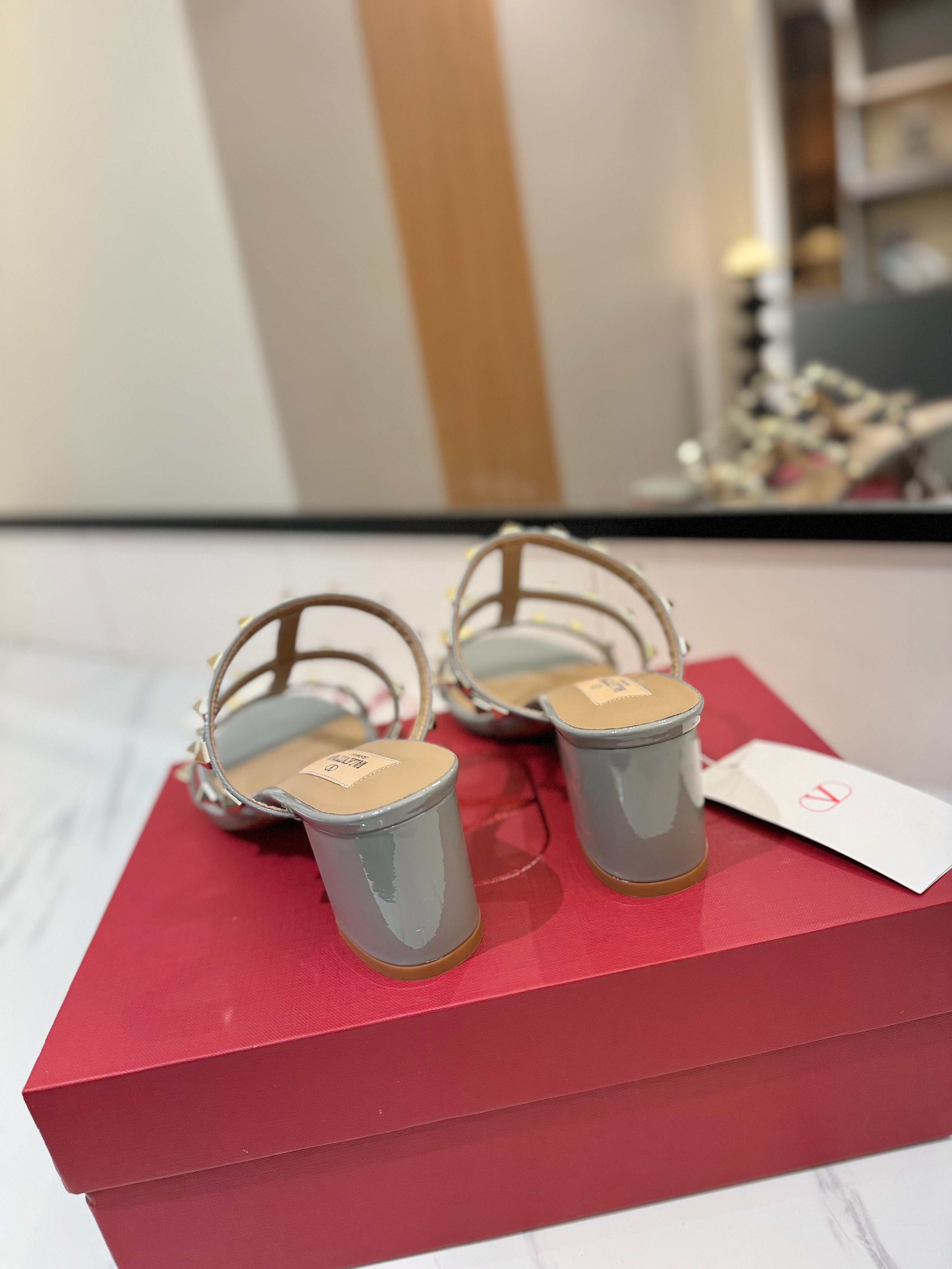 VALENTINO 26S HEELED SANDALS 60 MM IN LIGHT GREY CALFSKIN WITH GOLD STUDS