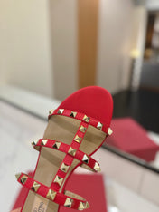 VALENTINO 26S SANDALS IN RED CALFSKIN WITH GOLD STUDS