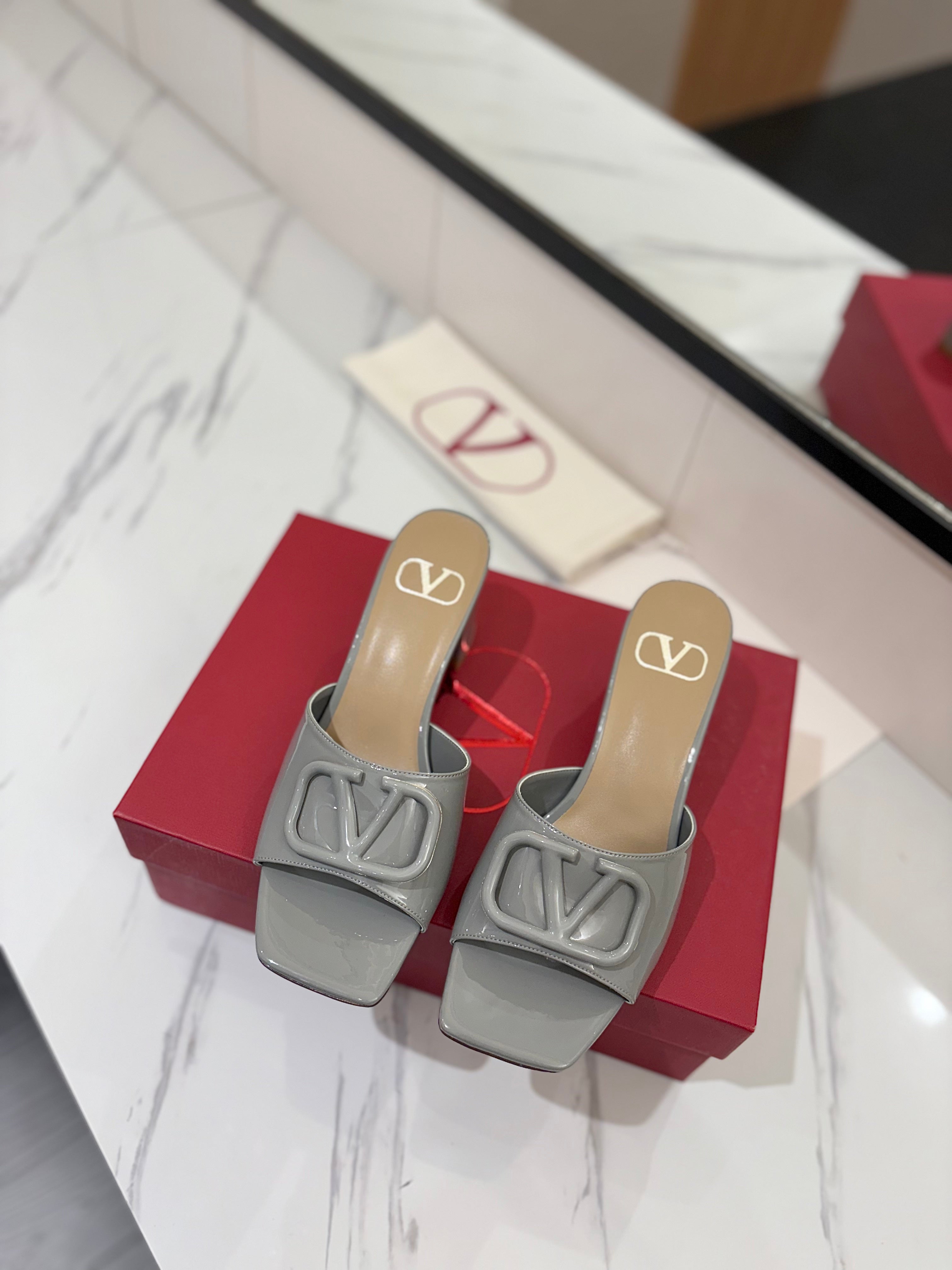 VALENTINO 26S HIGH-HEEL SANDALS 60 MM IN GREY PATENT CALFSKIN