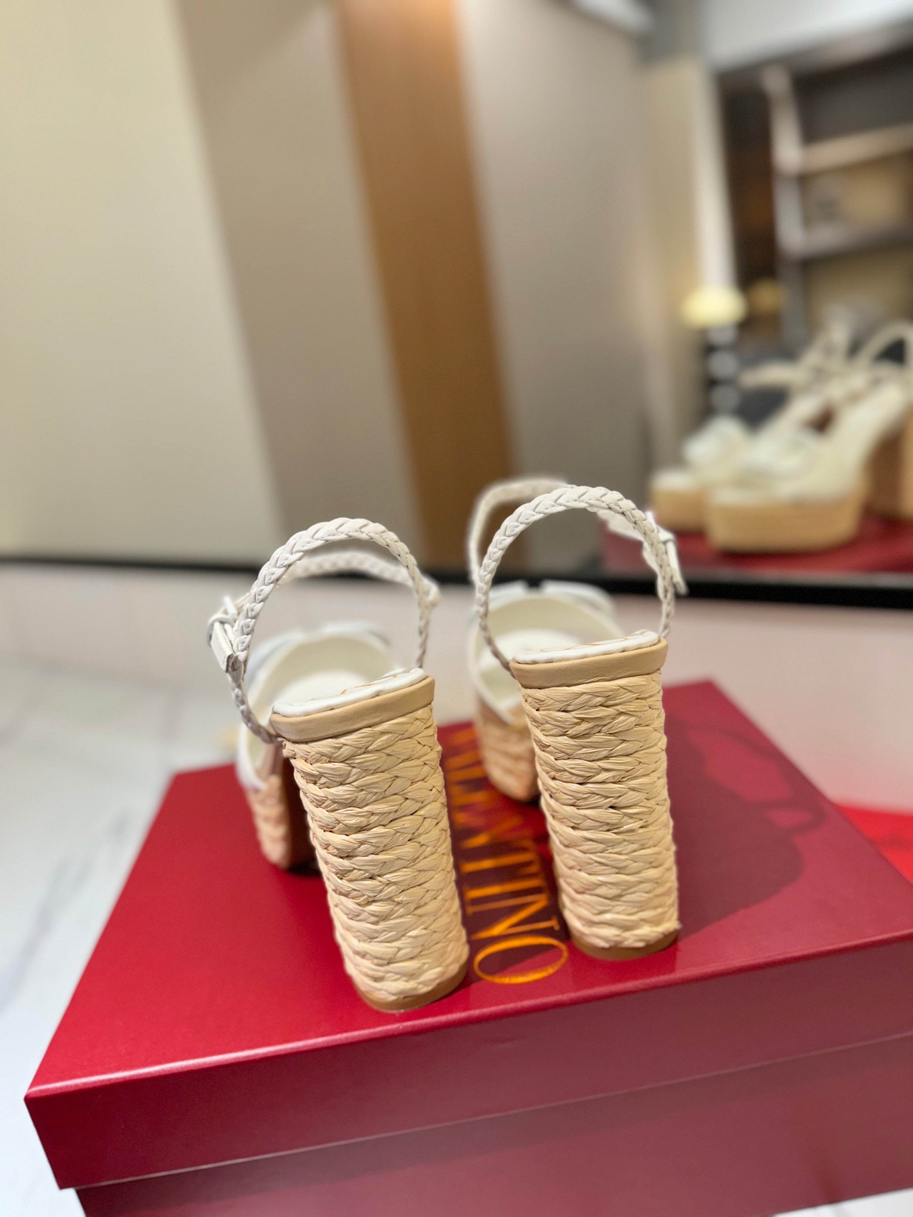VLTN ESPADRILLE WEDGE SANDALS 25S 115 MM IN WHITE LAMBSKIN