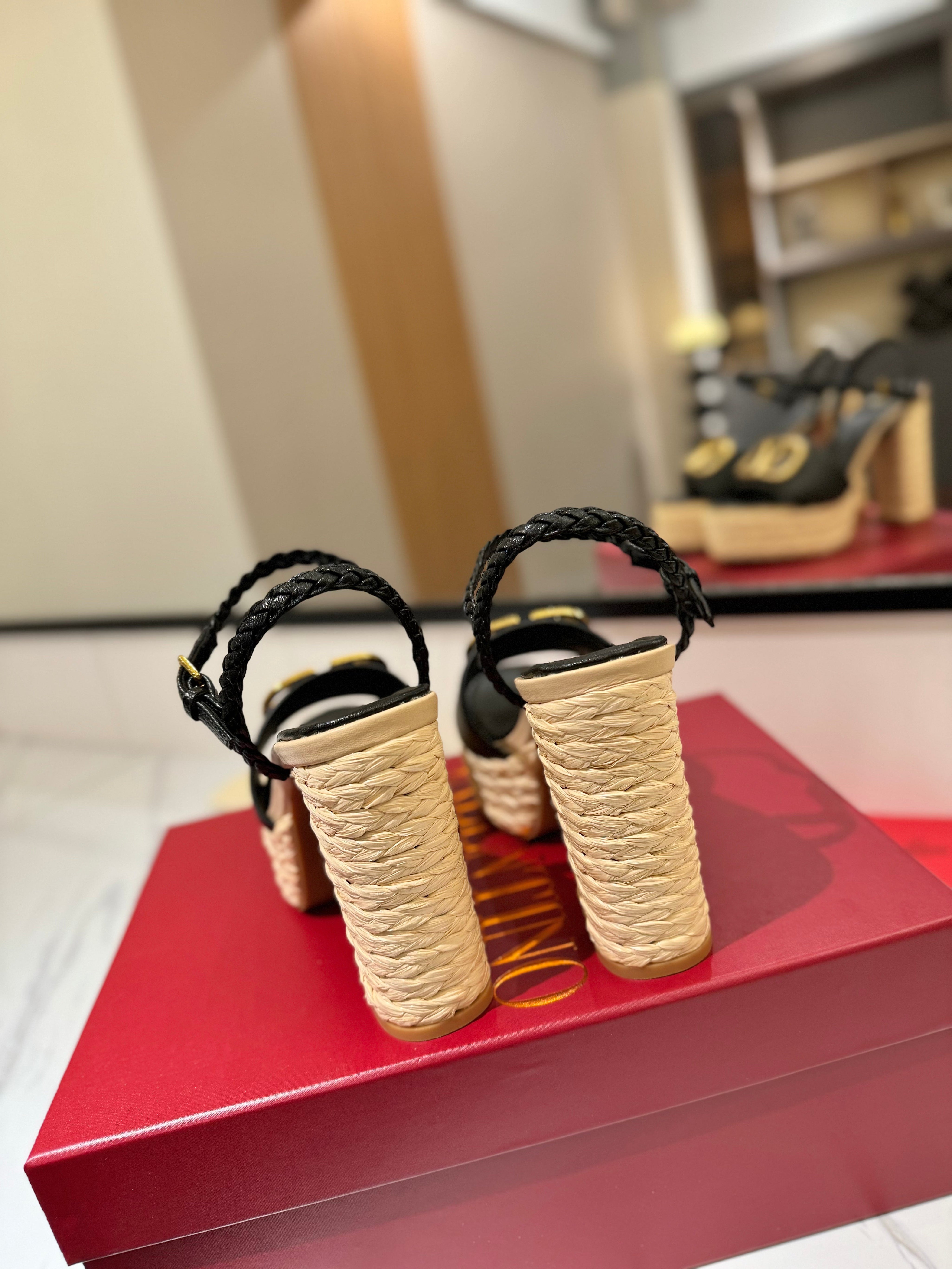 VLTN ESPADRILLE WEDGE SANDALS 25S 115 MM IN BLACK LAMBSKIN WITH GOLD HARDWARE
