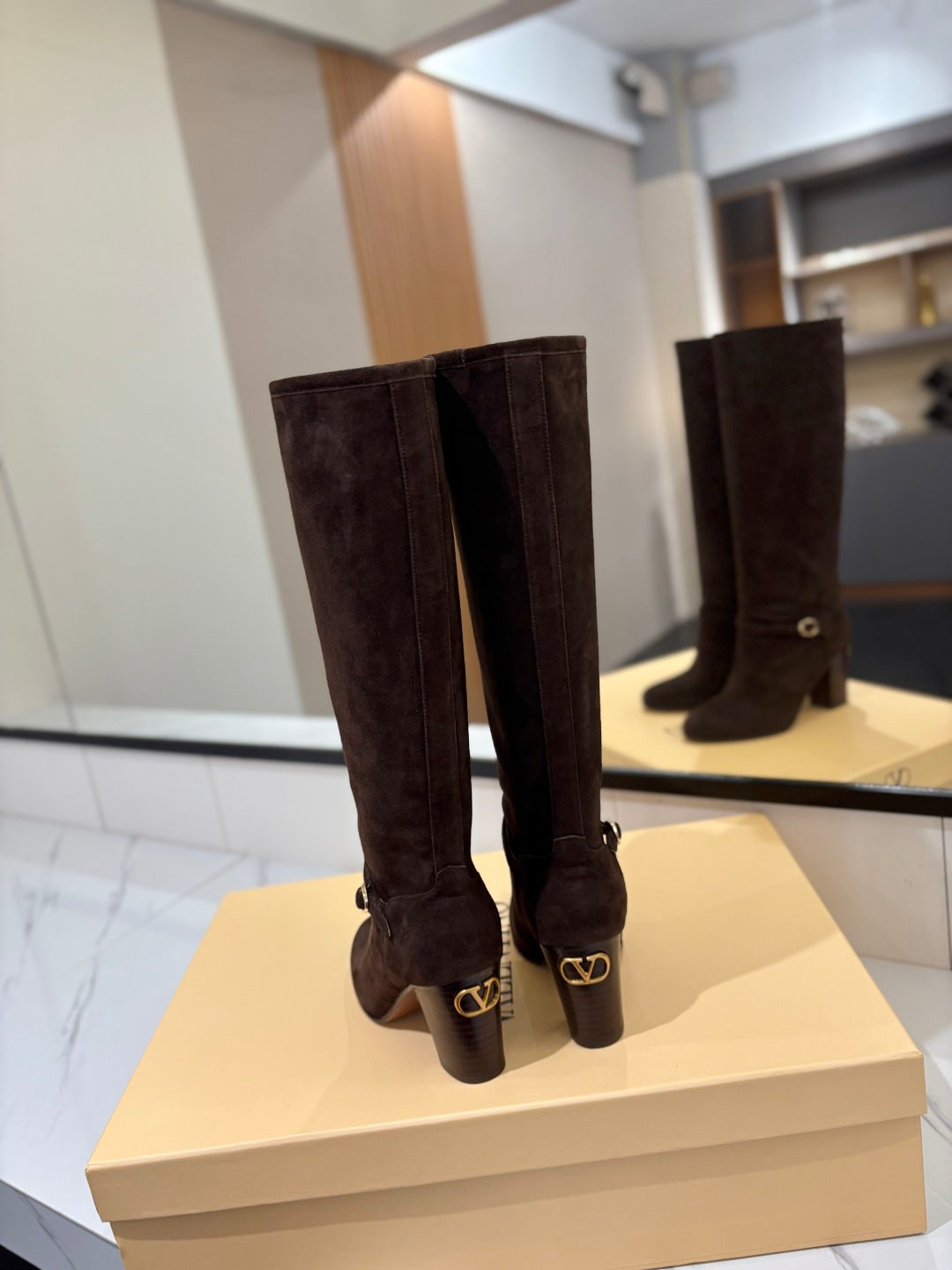 VALENTINO 25S GARAVANI PATTIE KNEE-HIGH BOOTS 80 MM IN DARK BROWN SUEDE