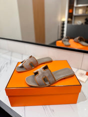 HM 26S ORAN SANDALS IN BROWN SUEDE WITH TAN BOWN BRAIDED TRIM