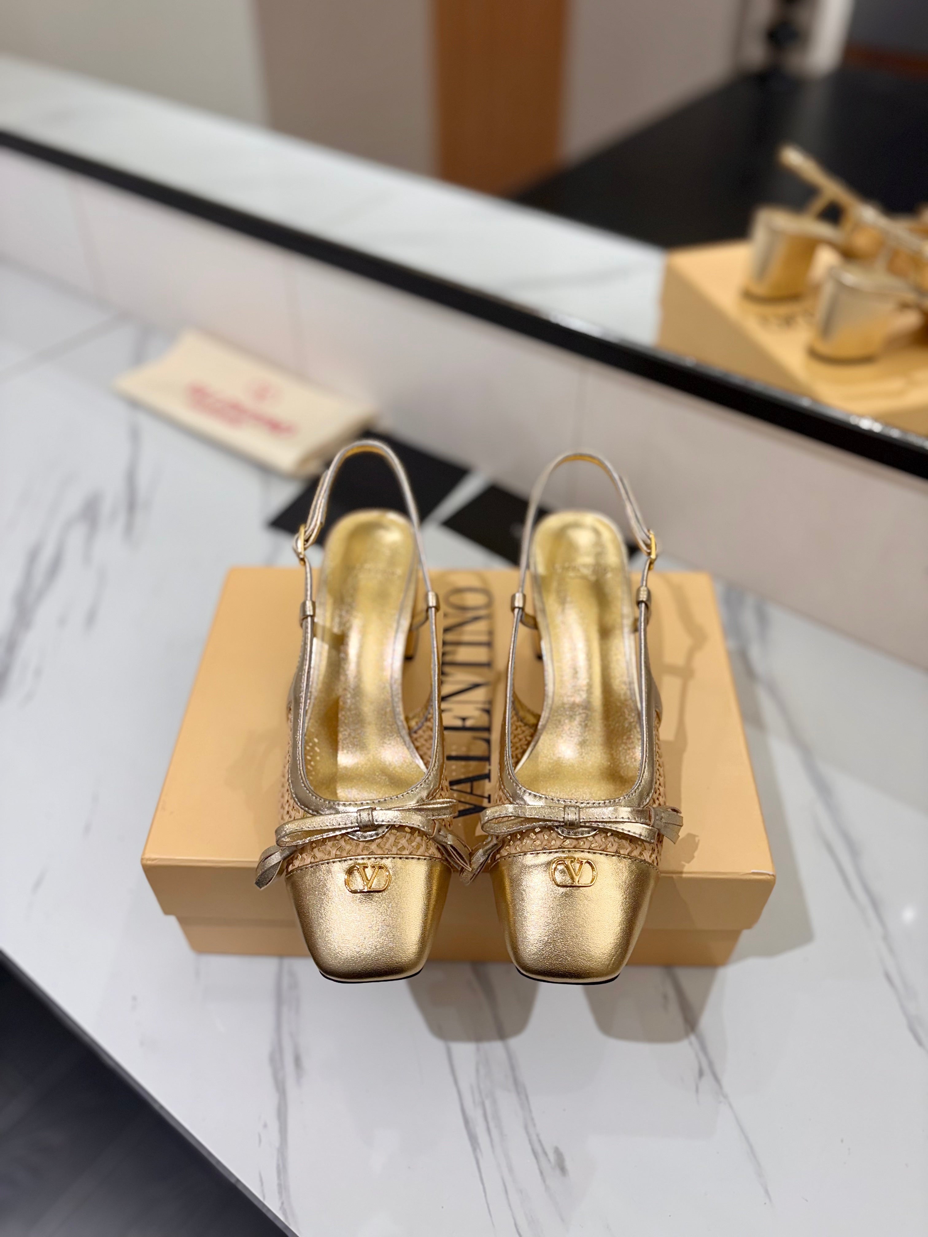 VALENTINO 26S HEELED SLINGBACKS 60 MM IN GOLD CALFSKIN