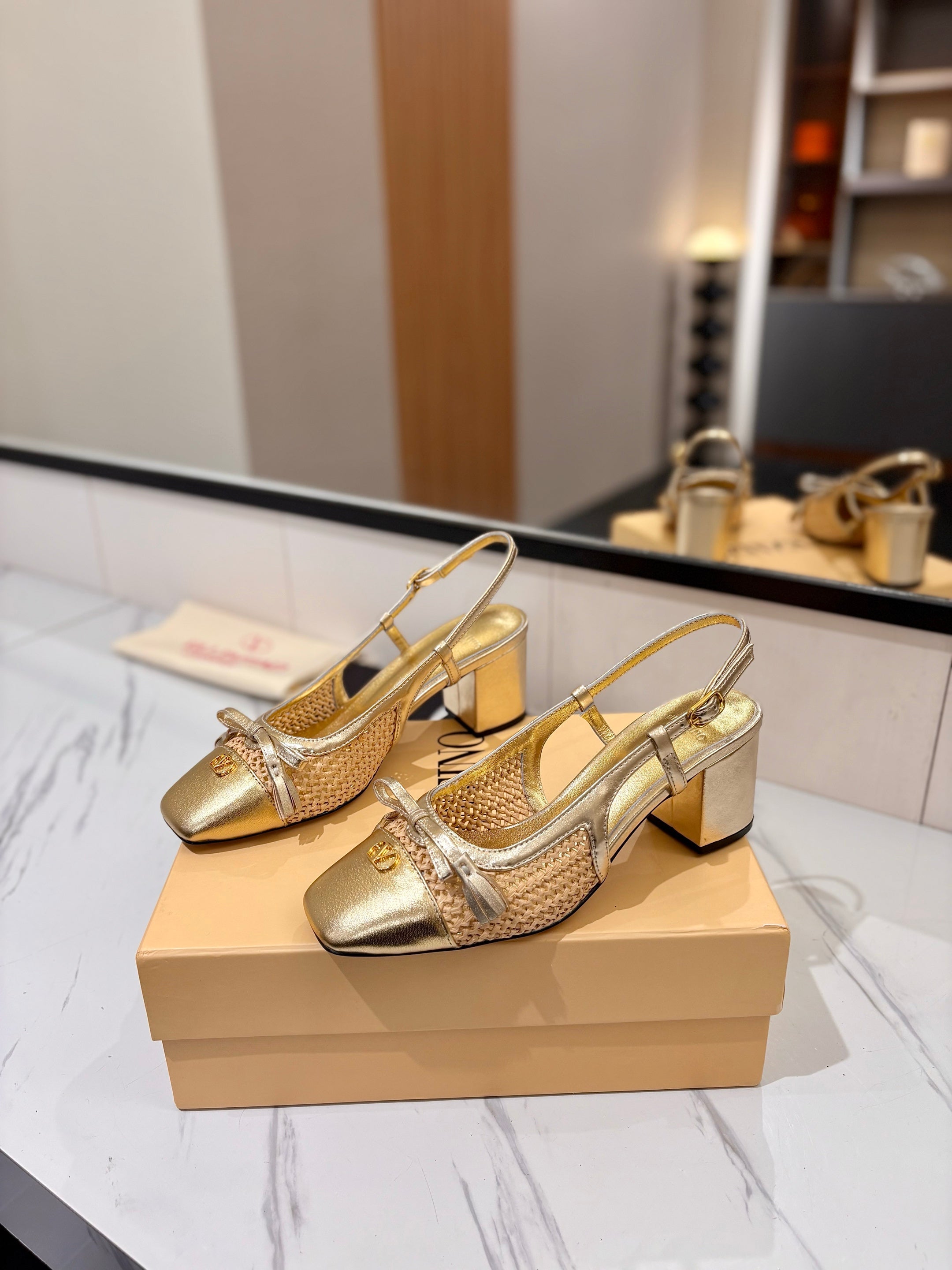 VALENTINO 26S HEELED SLINGBACKS 60 MM IN GOLD CALFSKIN