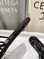 LOEWE 26S PETAL ANAGRAM SLIDE IN BLACK PATENT CALFSKIN