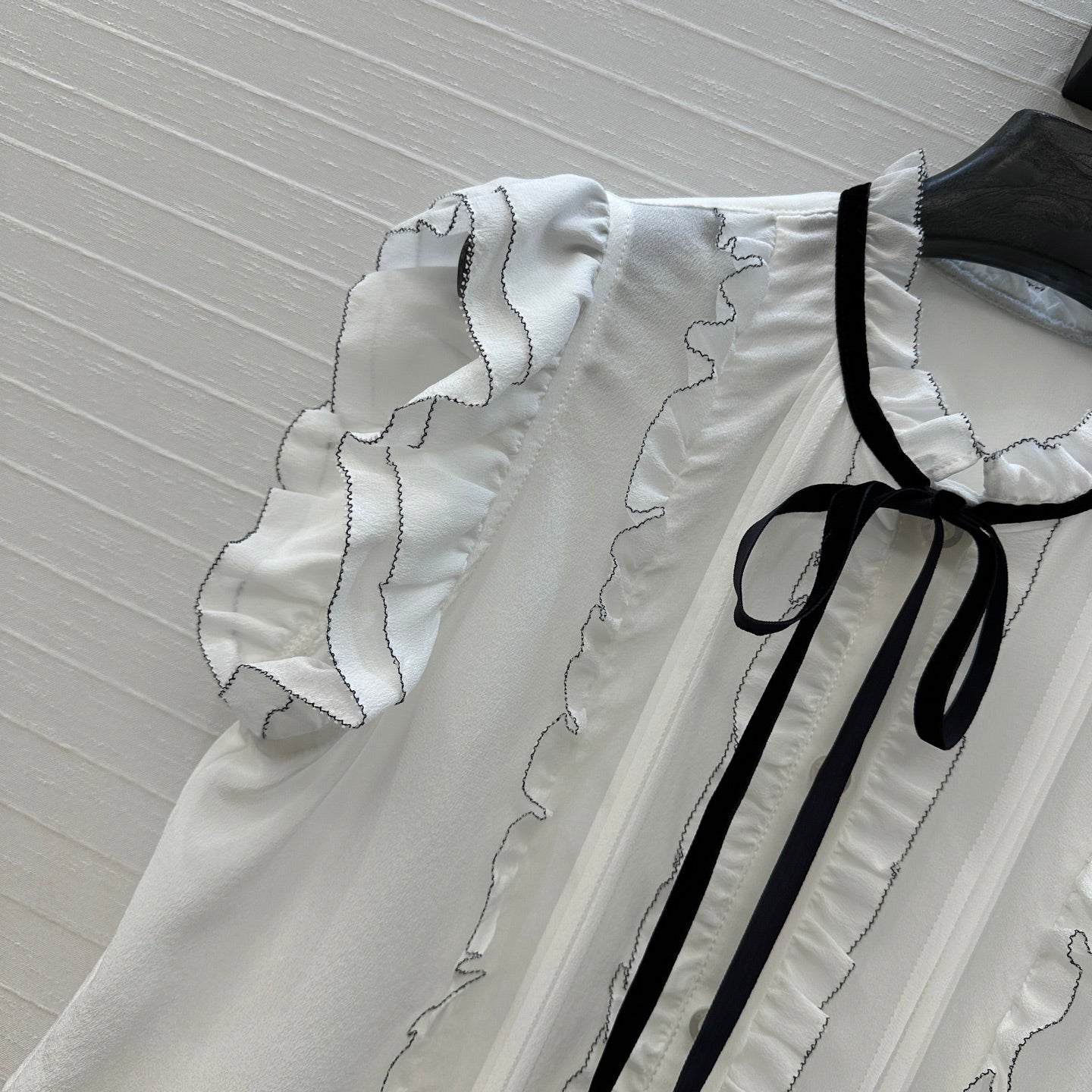 DIOR WHITE RUFFLED SHIRT 264378