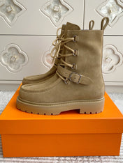 HM 25S ANKLE BOOTS IN WARM BEIGE GOLD SUEDE