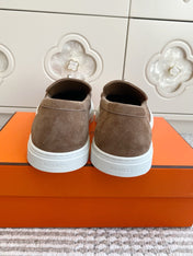 HM 25S SLIP-ON IN BROWN SUEDE WITH SILVER HARDWARE