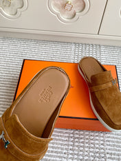 HM 25S MULES IN BROWN SUEDE WITH SILVER HARDWARE
