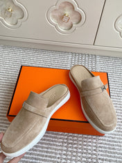 HM 25S MULES IN BEIGE SUEDE WITH SILVER HARDWARE