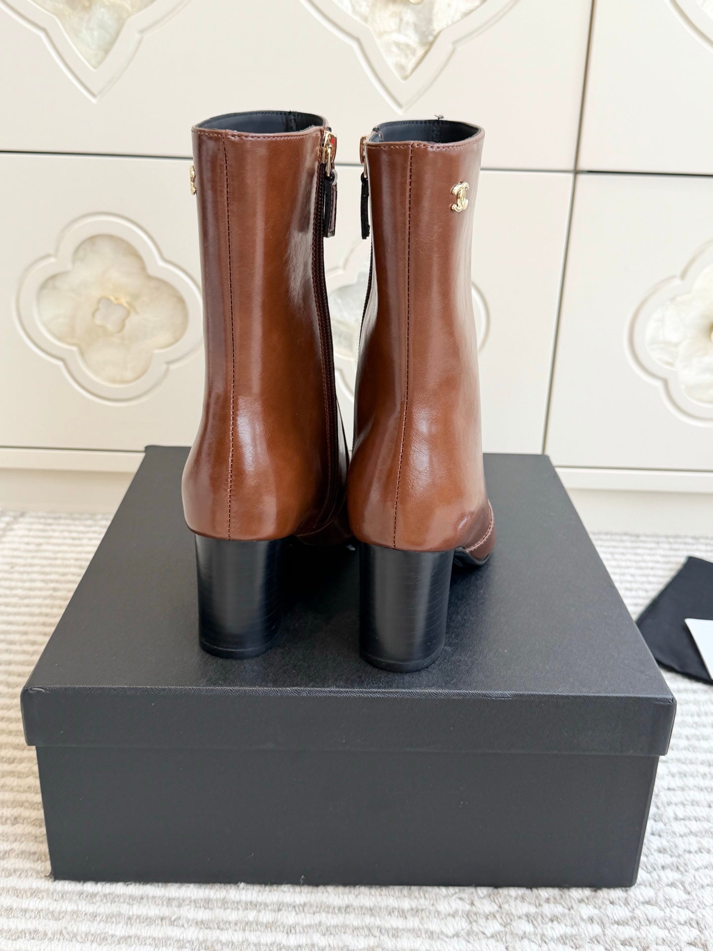 CHANEL 26S HIGH HEEL ANKLE BOOTS 70 MM IN BROWN CALFSKIN SQUARE TOE