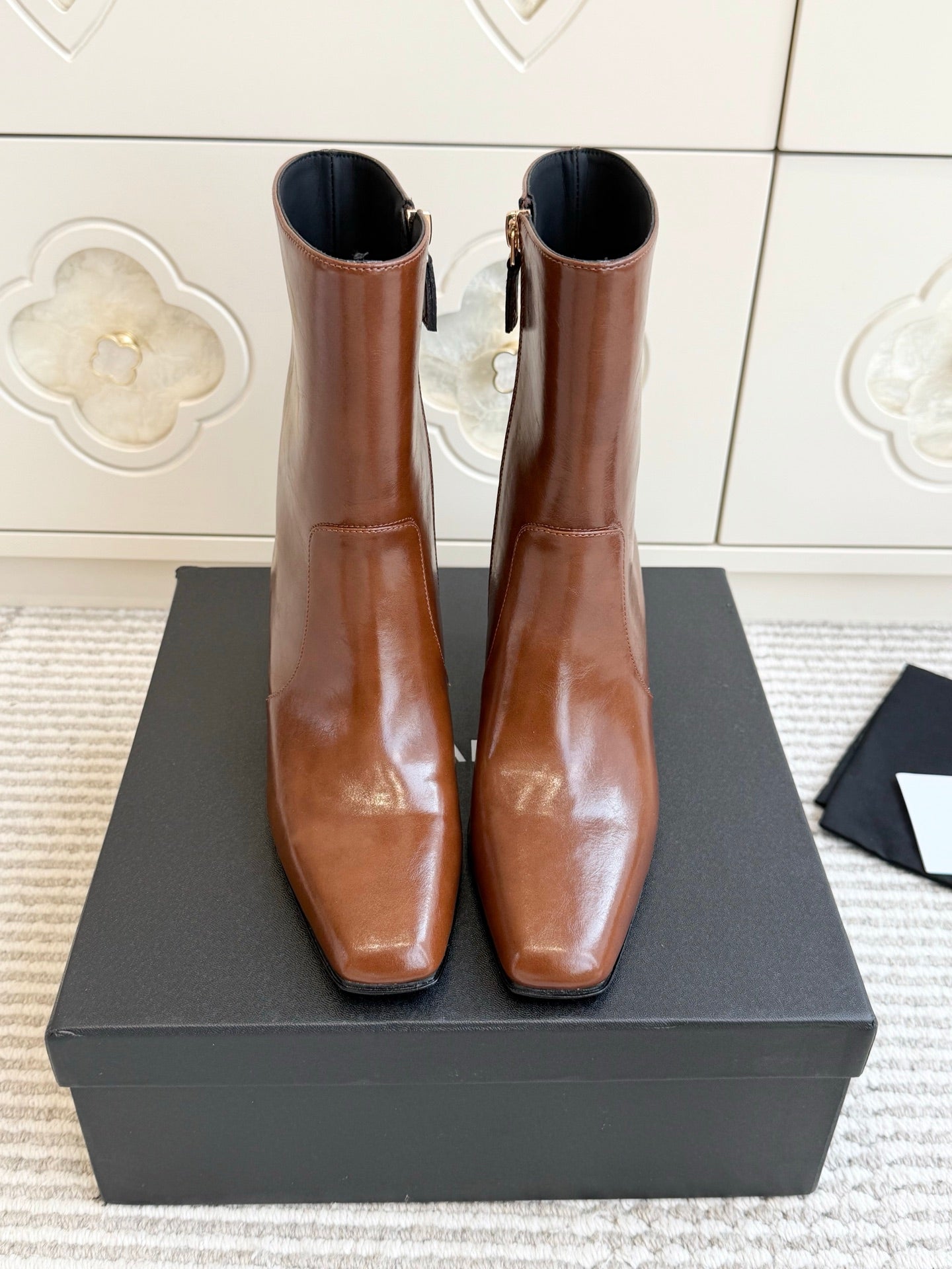 CHANEL 26S HIGH HEEL ANKLE BOOTS 70 MM IN BROWN CALFSKIN SQUARE TOE