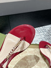 THONG SANDAL IN CRIMSON RED CALFSKIN WITH GOLD HARDWARE