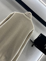 MONCLER 25S JACKET IN BEIGE 307590
