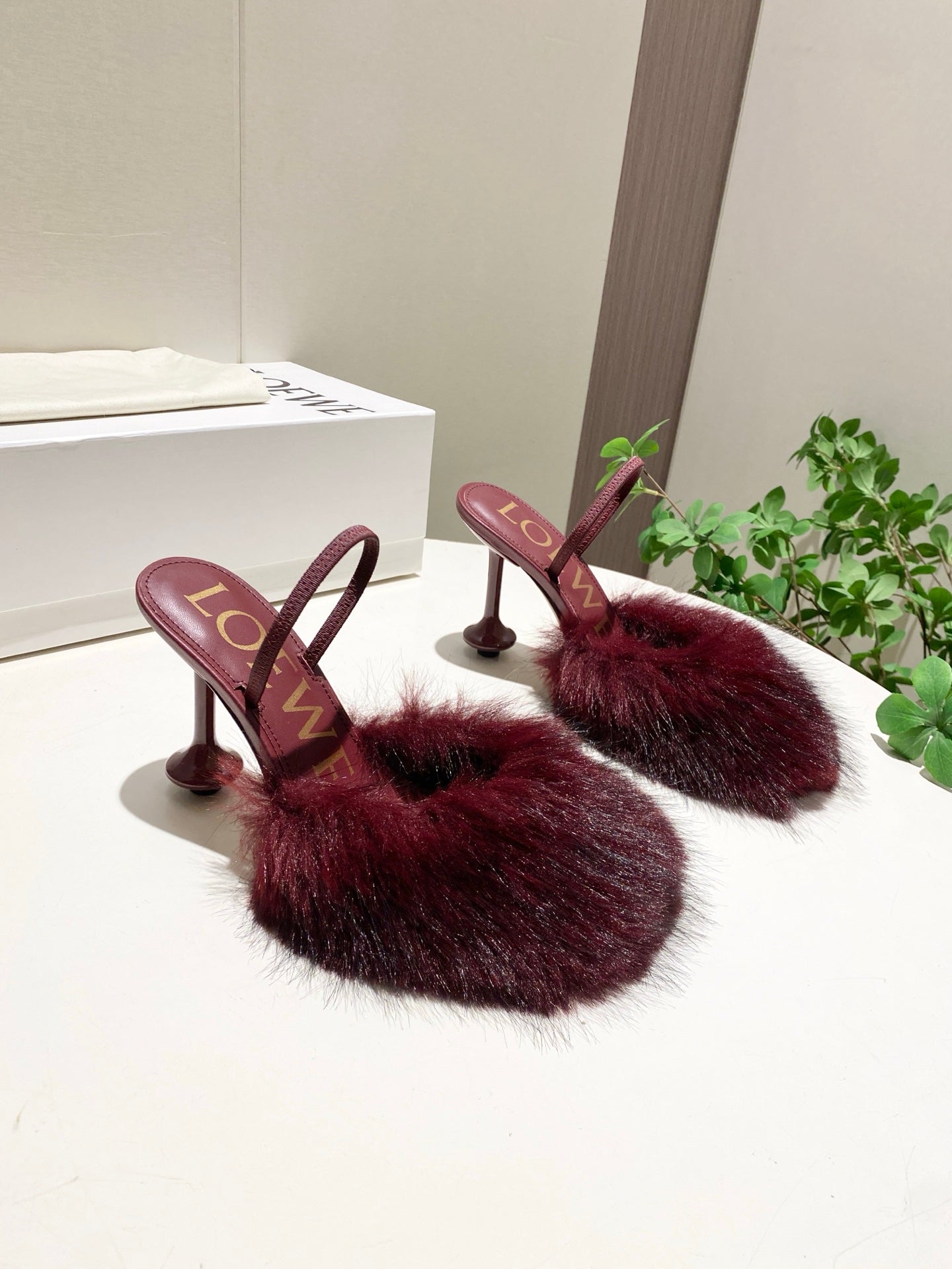 LOEWE 26S OPEN-BACK HIGH HEELS 100MM IN WINE RED CALFSKIN WITH FUR