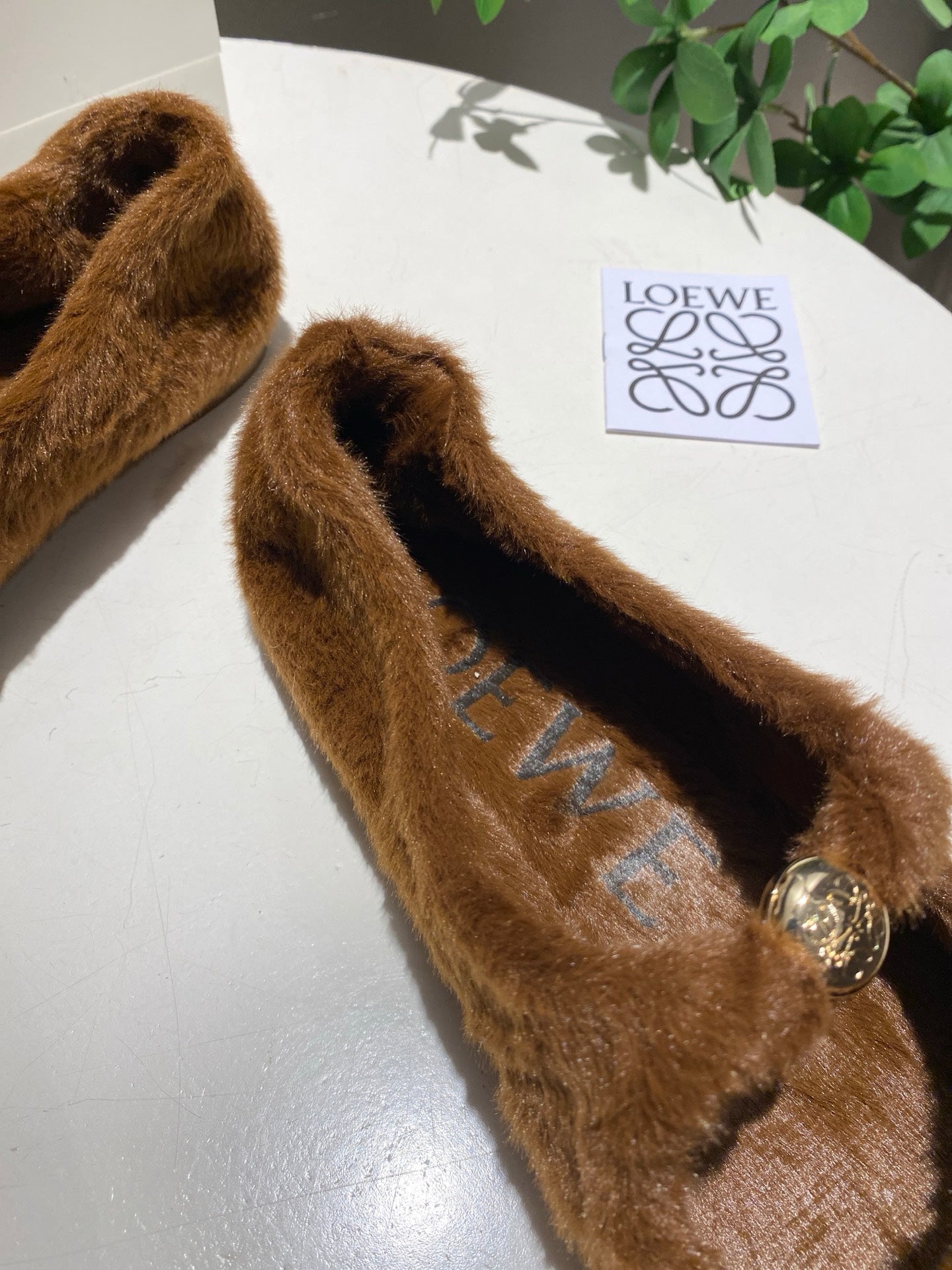 LOEWE 26S BALLET FLATS IN BROWN CARAMEL SHEARLING