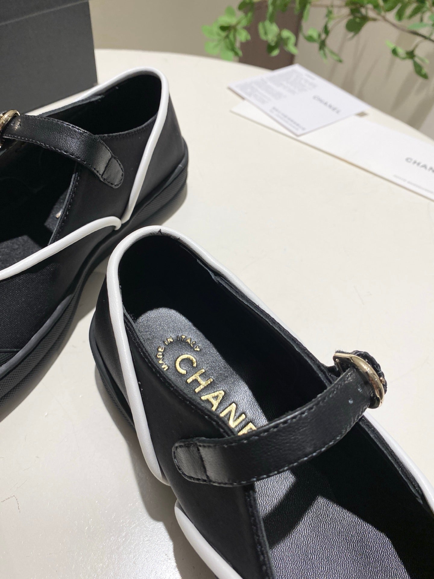 CHANEL 26S MARY JANE FLAT IN BLACK FABRIC AND LAMBSKIN