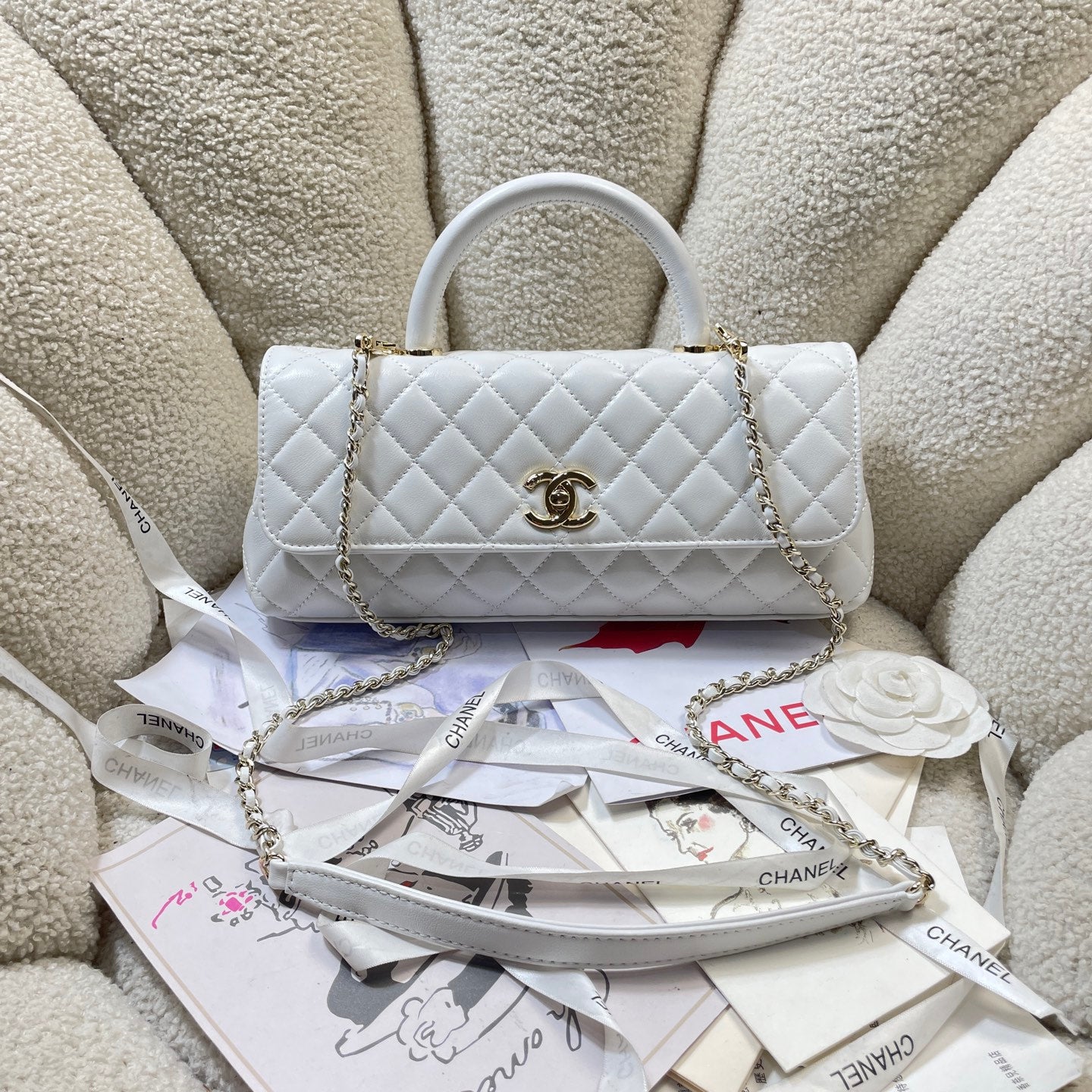 CHANEL 26S COCO HANDLE BAG 32 IN WHITE LAMBSKIN GOLD HARDWARE