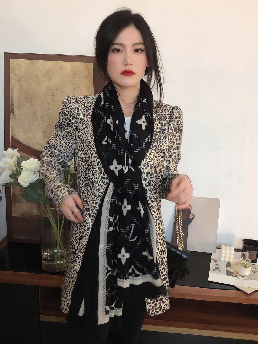 LV SCARF 200 CM IN CASHMERE 738534