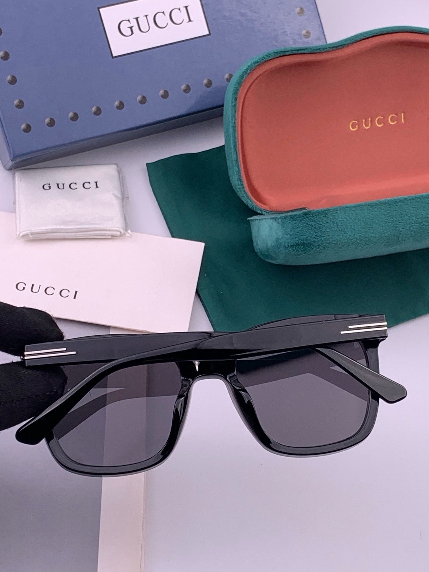 GUCCI 26S SQUARE FRAME IN ACETATE 426554