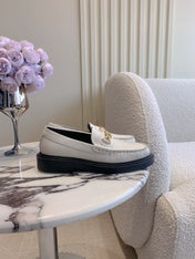 CHANEL 25S ARC DE TRIOMPHE LOAFERS IN WHITE CALFSKIN GOLD HARDWARE