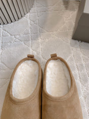 ALASKA SLIPPER IN CAMEL BROWN SUEDE