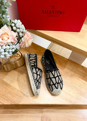 VALENTINO 26S SLIP ON SHOES IN BLACK AND BEIGE JACQUARD CANVAS