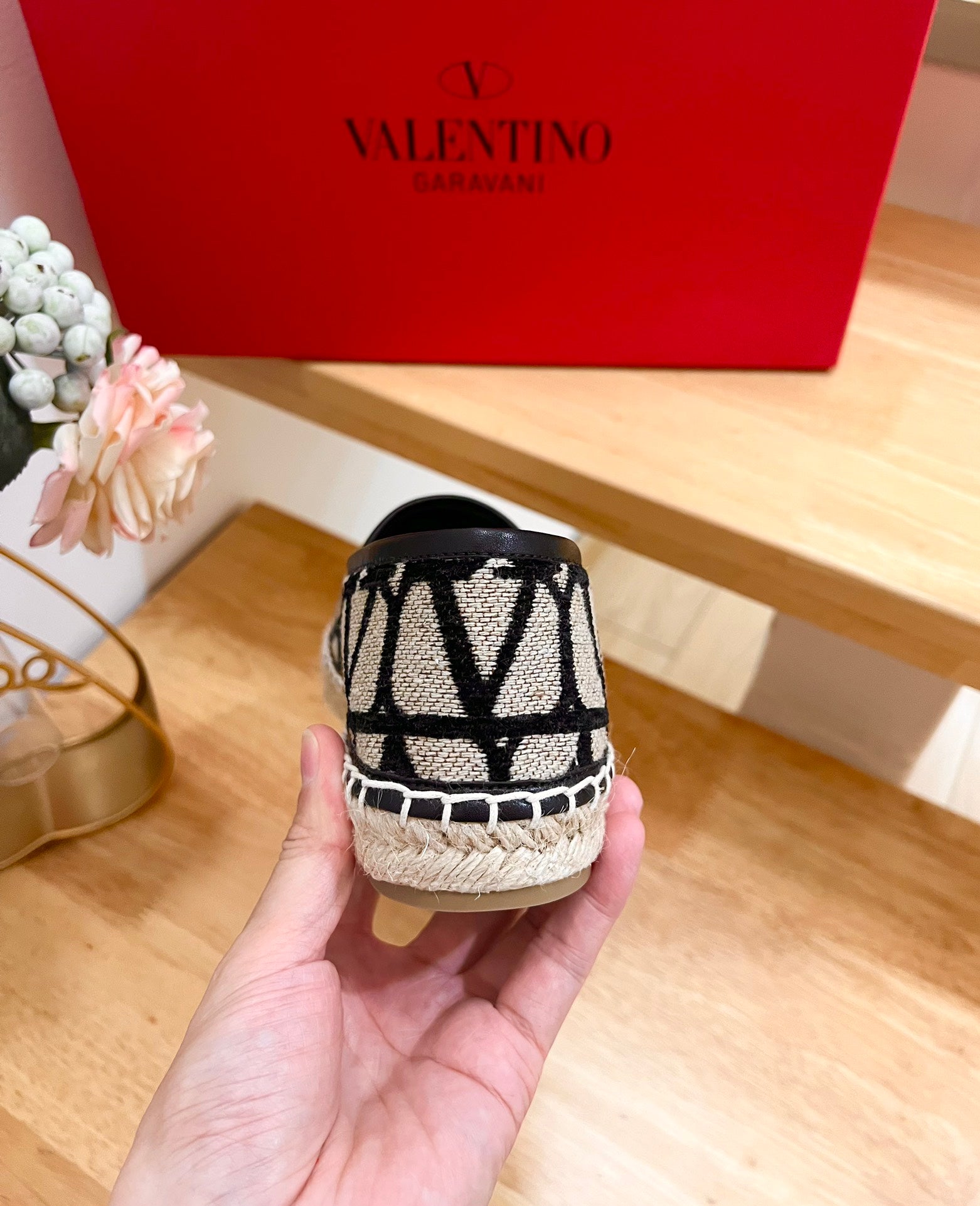VALENTINO 26S SLIP ON SHOES IN BLACK AND BEIGE JACQUARD CANVAS