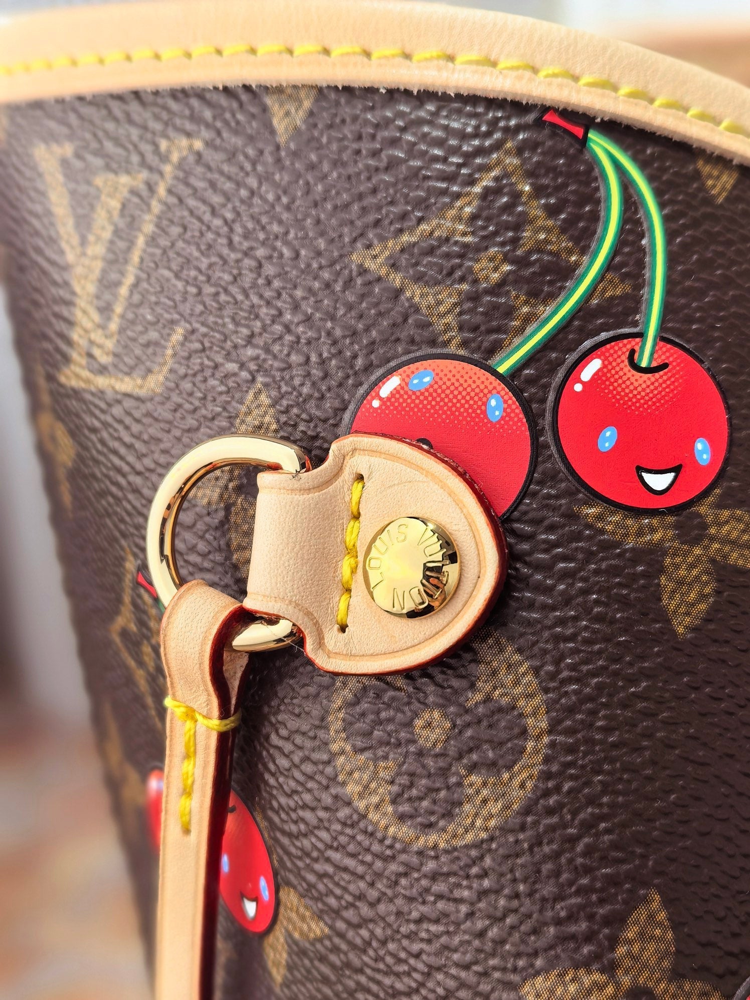 LV 25S NEVERFULL 31 IN DARK BROWN MONOGRAM CHERRY LEATHER TRIM GOLD HARDWARE