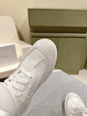 CHLOÉ 26S HIGH-TOP SNEAKERS IN WHITE CALFSKIN AND SUEDE