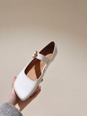 CHLOÉ 26S MARY JANE FLATS IN WHITE GLOSSY CALFSKIN