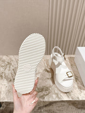 CHLOÉ 26S HIGH-HEELED SANDALS IN WHITE LAMBSKIN WITH GOLD HARDWARE