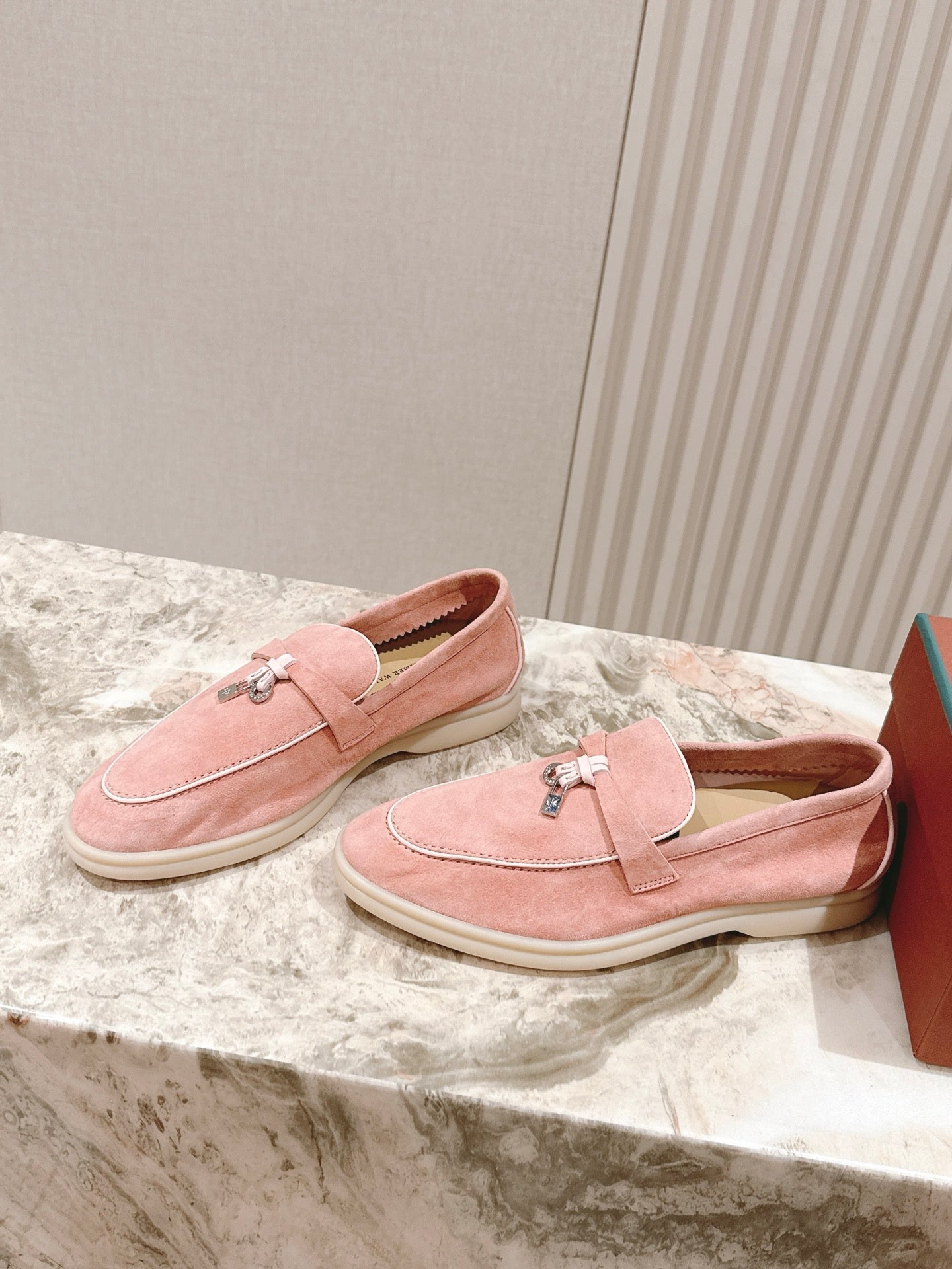 LP LOAFERS 25S IN LIGHT PINK SUEDE WITH SILVER HARDWARE