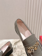 ROGER VIVIER 25S RANGERS CHAIN LOAFER IN GRAY CALFSKIN