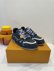 TRAINER SNEAKER IN BLACK MONOGRAM DENIM FABRIC