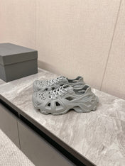 SNEAKERS IN FRIAR GRAY RUBBER
