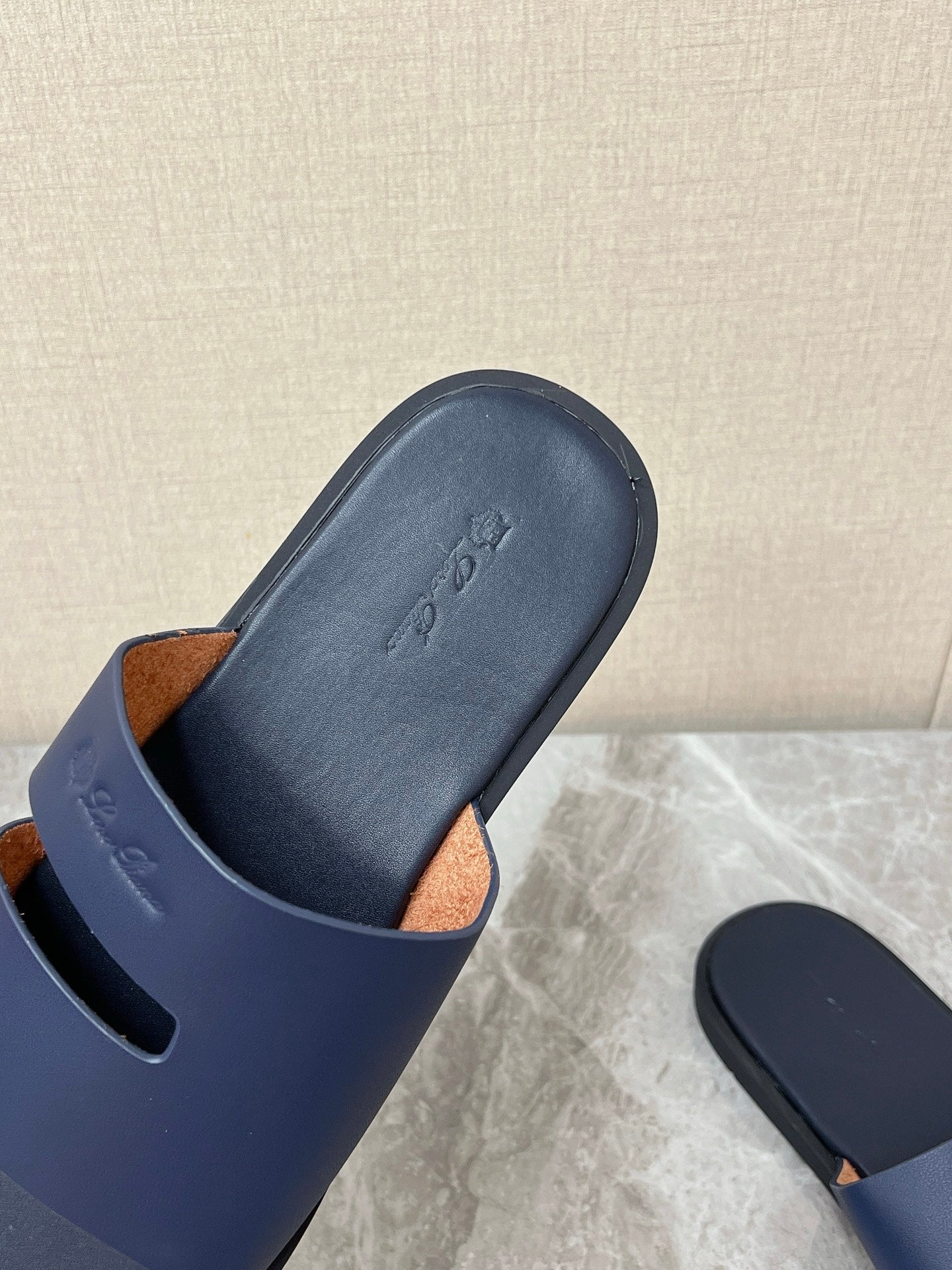 LP 26S CLASSIC H-CUT SLIDES IN NAVY BLUE CALFSKIN