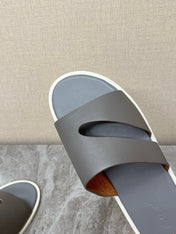LP 26S CUTOUT SLIDES IN GREY CALFSKIN