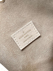 LOW KEY HOBO MM 35 IN IVORY BEIGE SMOOTH CALFSKIN