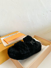 LV SUNSET PLATFORM COMFORT MULE IN BLACK SHEARLING