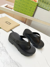 THONG PLATFORM IN BLACK IMPORTED TPU