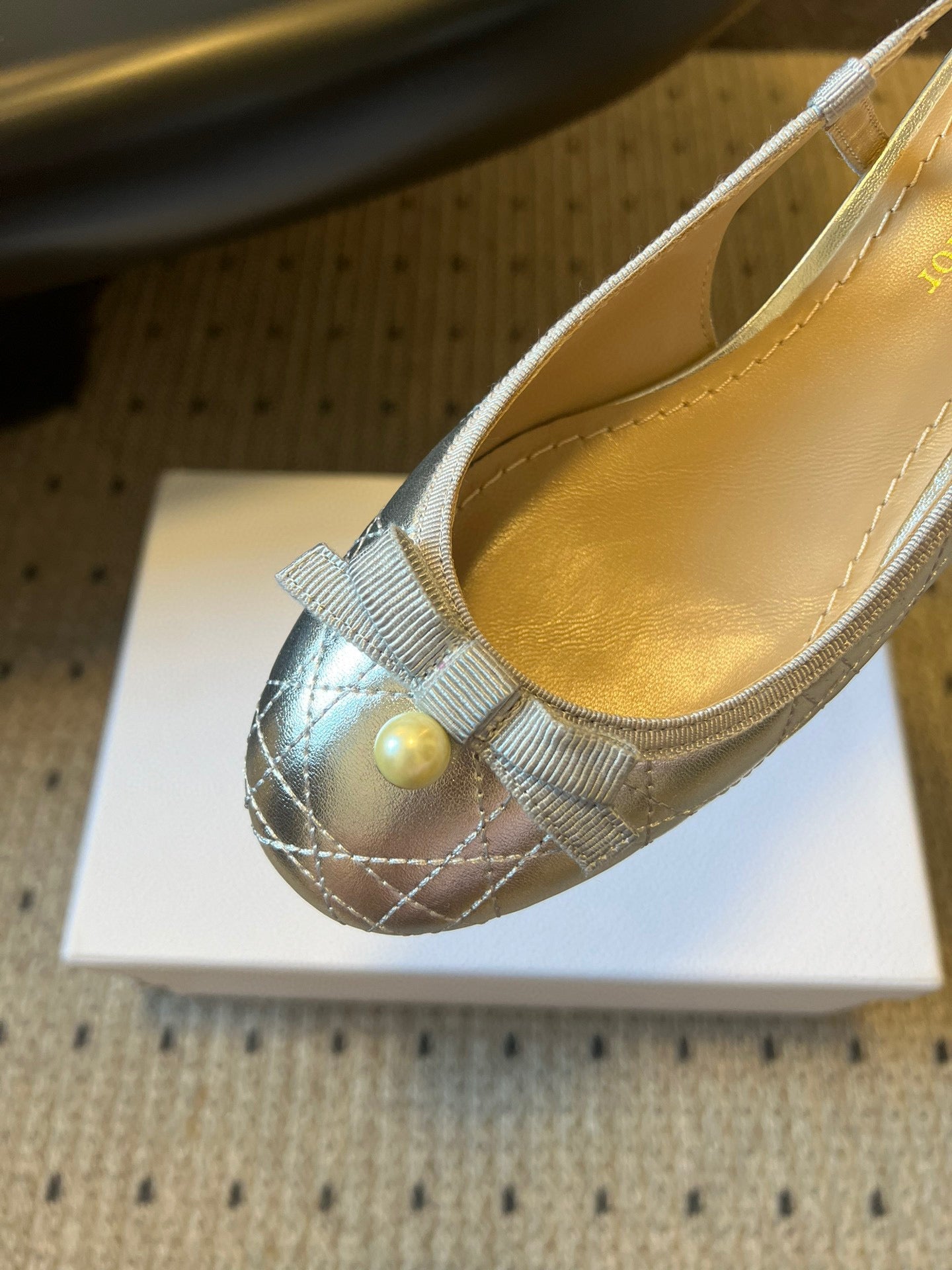 DIOR 26S OPEN BACK SANDALS IN SILVER CALFSKIN WITH PEARL BOW